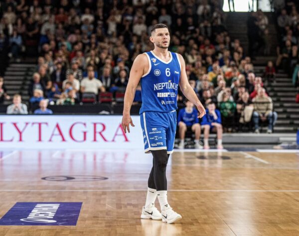 Rihards Lomažs, Basketbolazinas.com