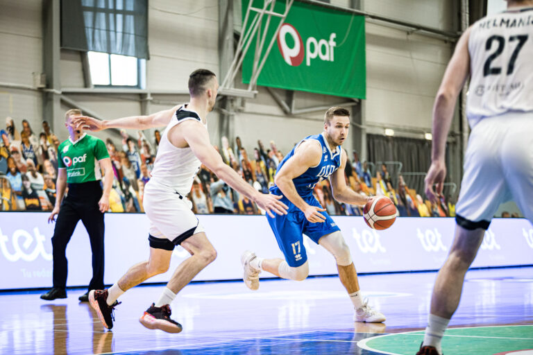 Rihards Zēbergs, Basketbolazinas.com