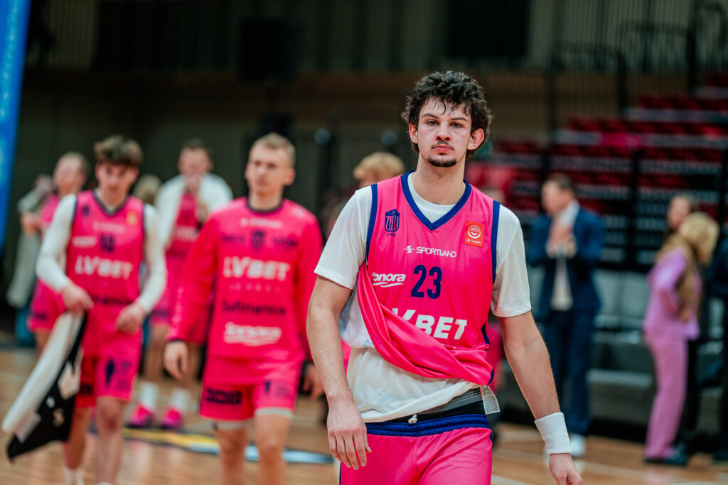 Frenkijs Fidlers, Basketbolazinas.com