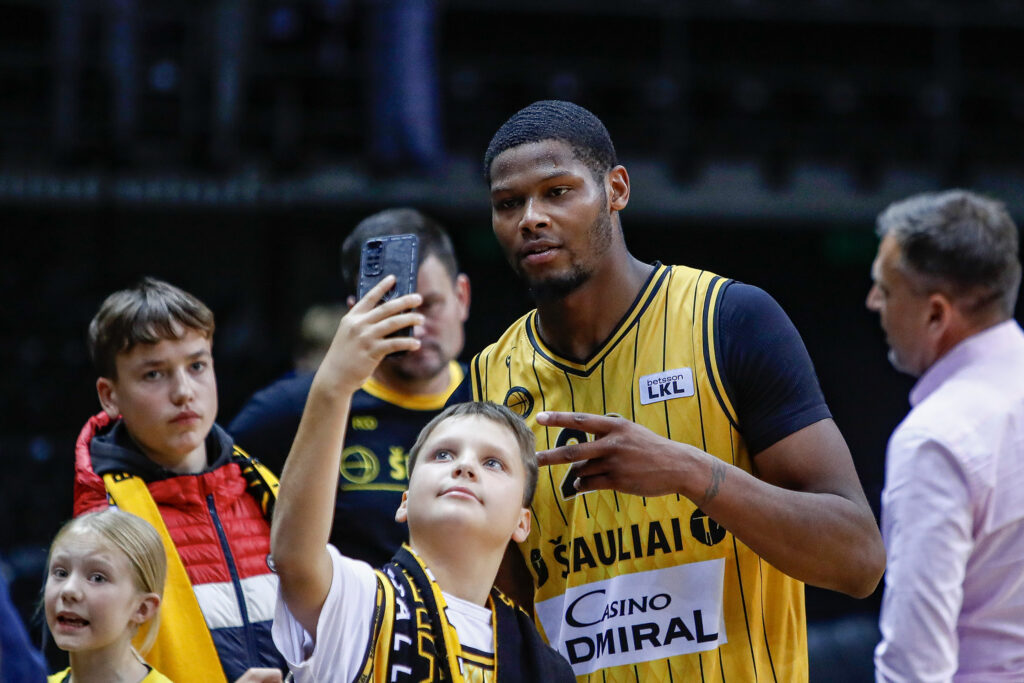 NBA pārsteigums tomēr nepabeigs sezonu Šauļos